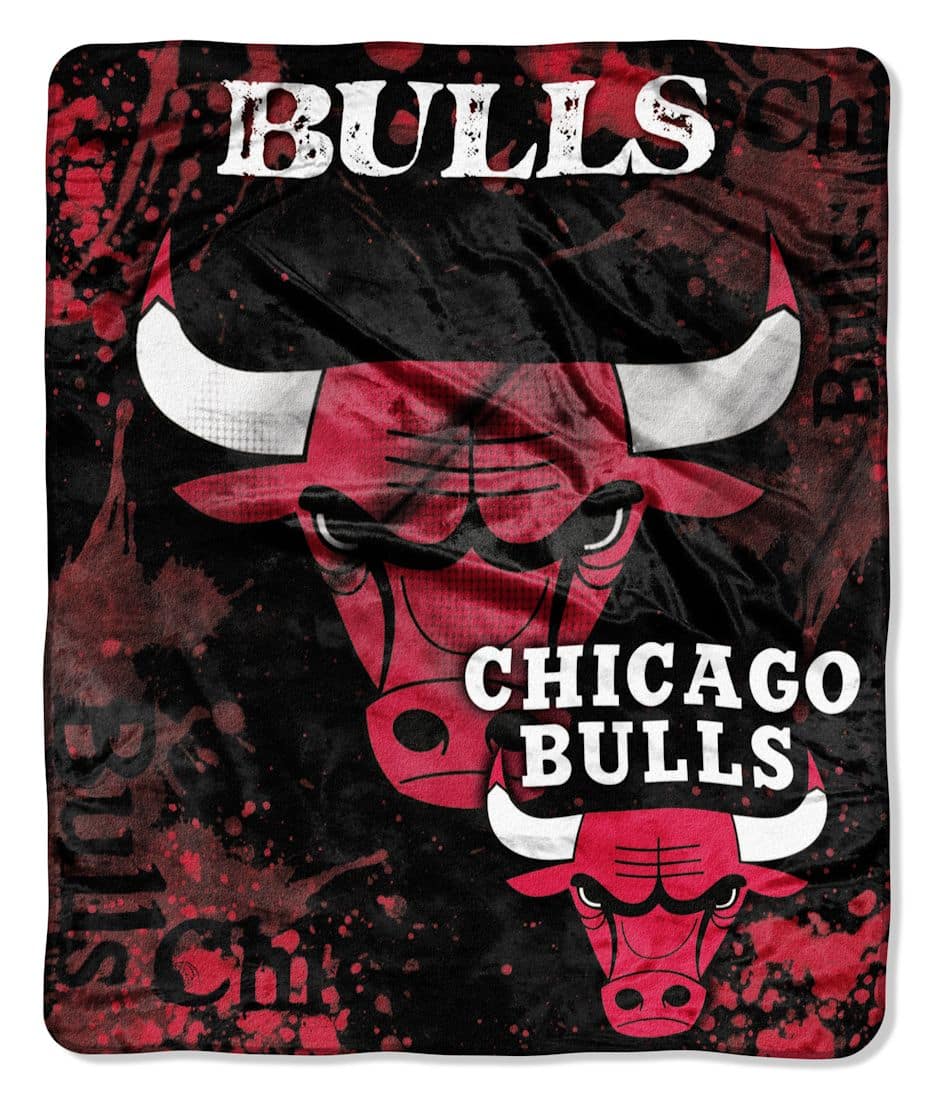 Chicago Bulls 50"x60" Royal Plush Raschel Throw Blanket - Drop Down Design